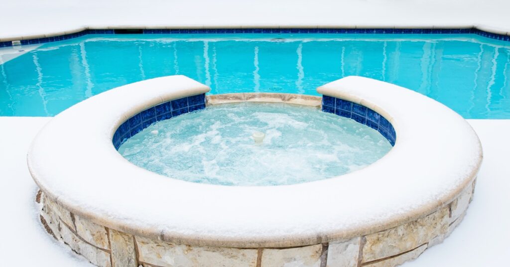 The Professional’s Guide to Winter Pool Covers for Inground Pools