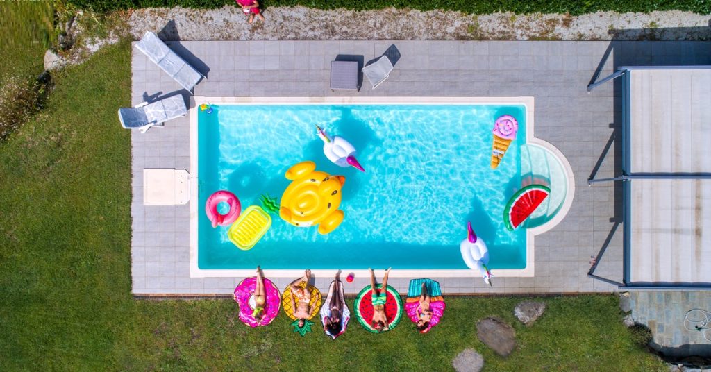 How to Extend the Life of Your Beaded Pool Liner During the Late-Summer Heat